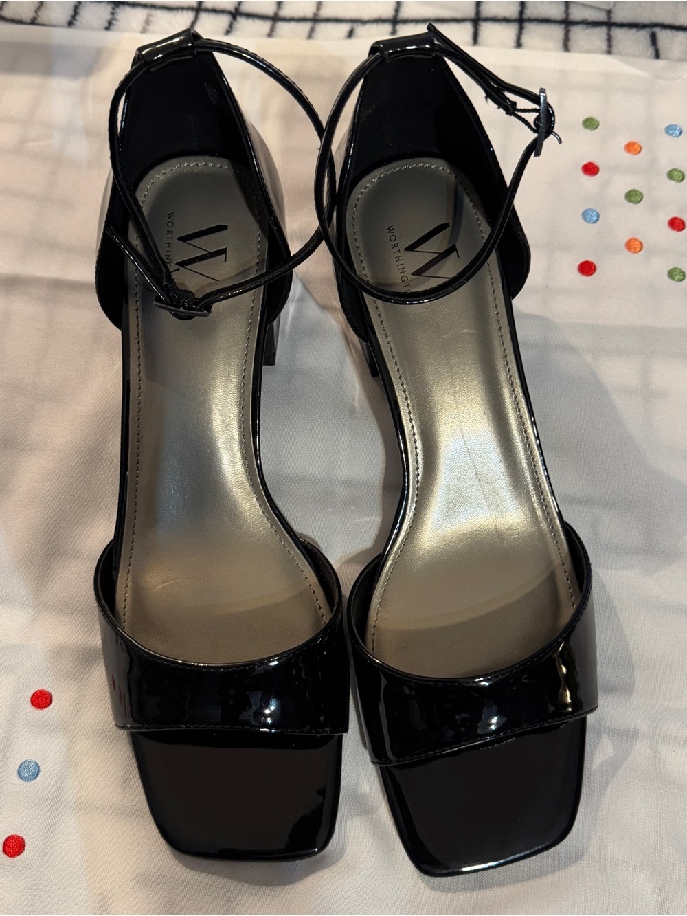 Worthington Black Patent Ankle Strap Block Heels – Size 10